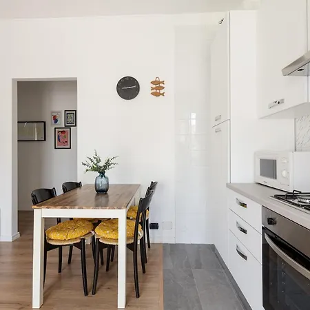 Appartement Udine M2 Subway Balcony Apt Milan