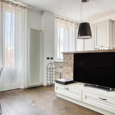Joivy Superb 2bed Flat With Balcony 公寓 米兰