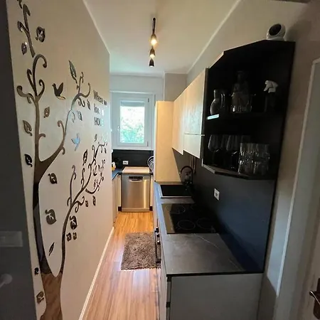 Apartament New Close To The City Center! *