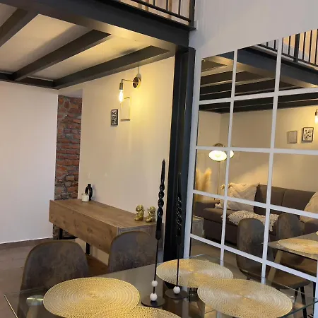 Apartment Regina In Porta Romana 3 - Sky Tv, Wifi & Breakfast Box Mailand
