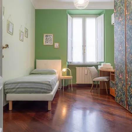 Joyful Naviglio Fortunato * ميلان