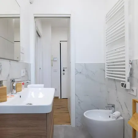 Lejlighed Contempora - Modern And Quiet One Bedroom Near The M4 Milano
