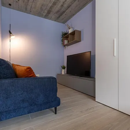 Apartment Beplace In Scalo Romana