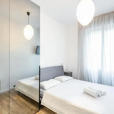 Easylife - - Friuli 24 - Porta Romana Lägenhet
