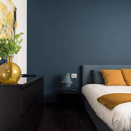 St.ambrogio 2bd New アパート *