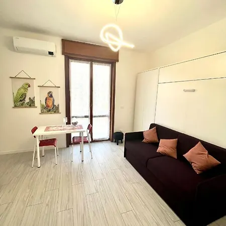 Marghespace Zona Stazione Con Letto Matrimoniale E Bagno * Milan