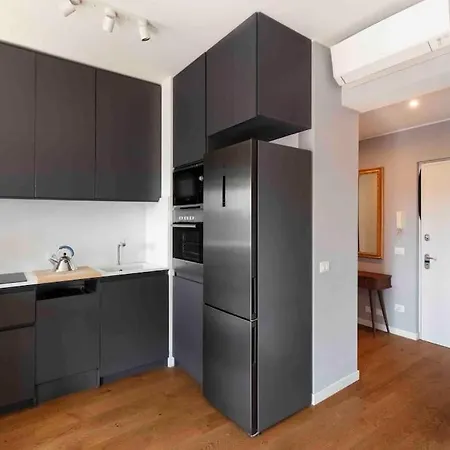 Grazioso E Spazioso In Forlanini *