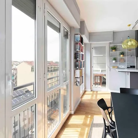 Grazioso E Spazioso In Forlanini Milan