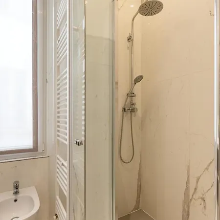 Apt Milano-moscova Con Terrazzo Condiviso Appartamento