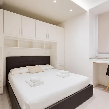 Design Milano-moscova With Shared Terrace Милан