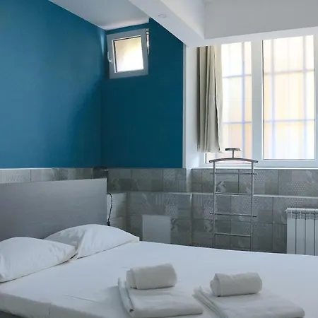 Gambara Guests House 3*