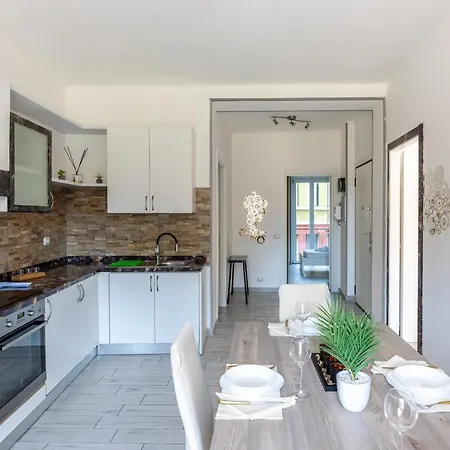 Free Parking Netflix Sansiro Magic Apartament Mediolan