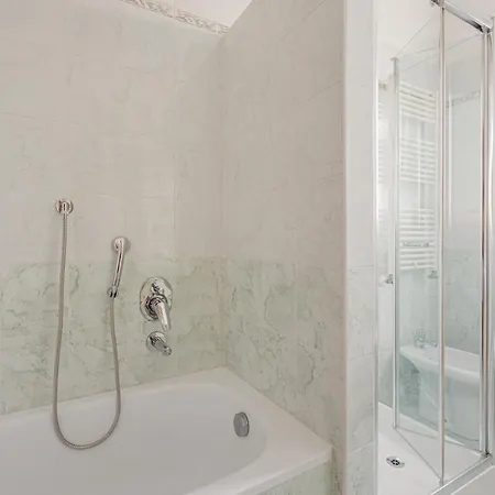 Apartman Guesthost - With Balcony Nearby M3 Subway Yellow Line