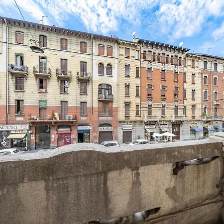 Isola And Garibaldi District Lovely Apartament