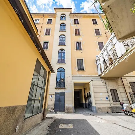 Appartamento Isola And Garibaldi District Lovely