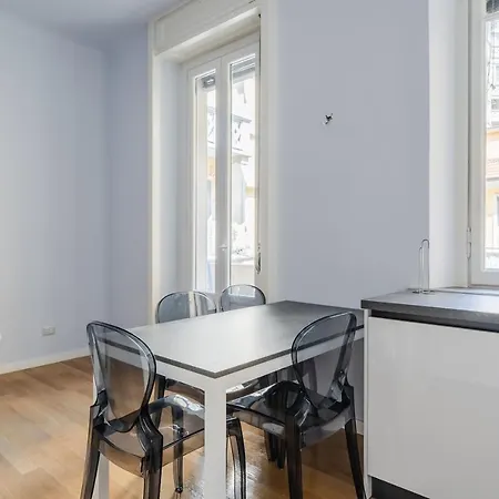 Apartamento Lovely In Milano-porta Romana W/ Balcony Milán