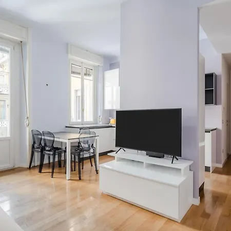 Apartment Guesthost - Balcony In Porta Romana *