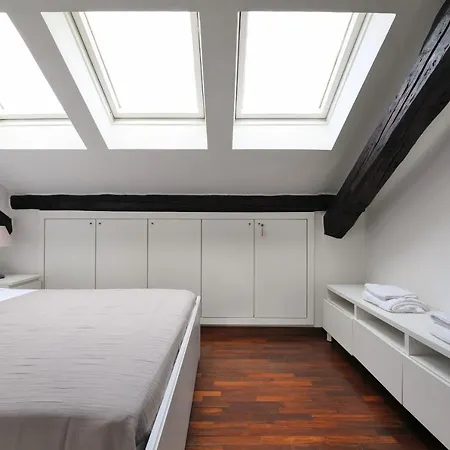 Elegant P.venezia Attic * Milánó