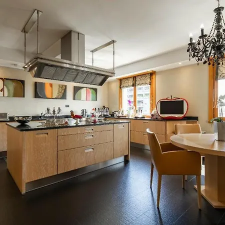 Luxurious 4-bedroom Penthouse In The Heart Of The *