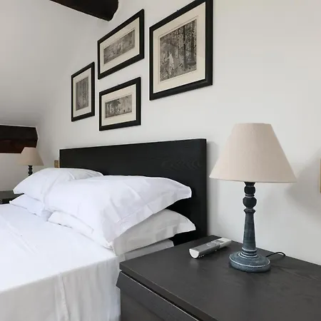 Elegant P.venezia Attic * Milánó