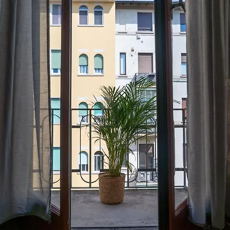 Three Bedroom In The Centre Of The Daire *