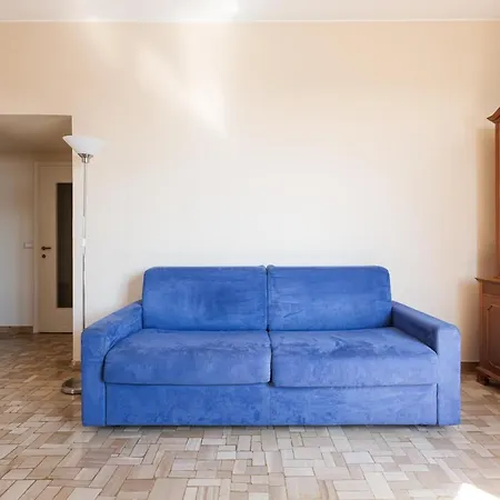 - Roomy 300 M From M3 Affori Fn! *