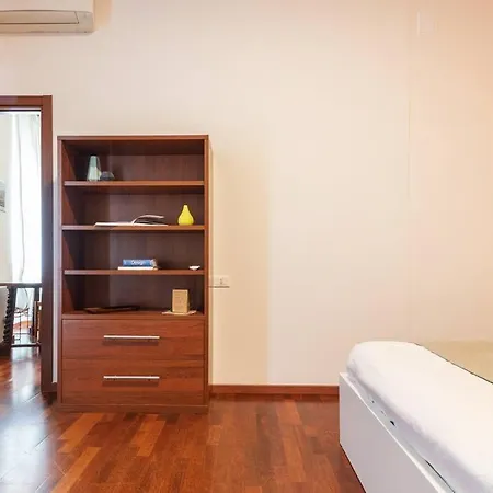 Lambert Flexyrent Wi-fi Aircon * Milano