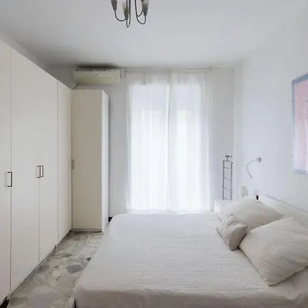Alessia's Flat - Breno 아파트 밀라노