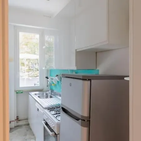 Alessia's Flat - Breno 아파트 *