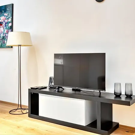 Hostmate - - Pastrengo - Isola