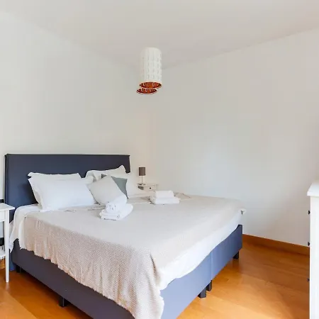 The Best Rent - With Terrace And Jacuzzi Апартаменты