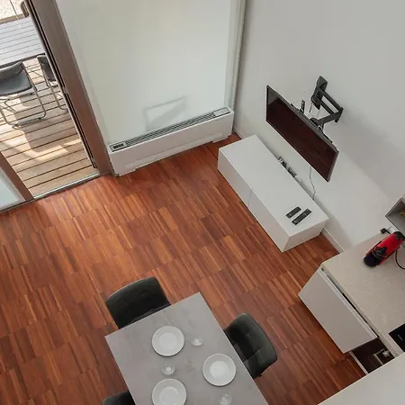 Luxury Loft - Terrazzo E Posto Auto - Adriano 51b شقة *