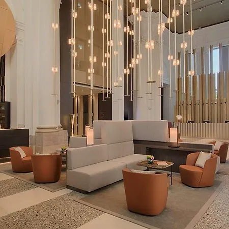 Hotel Nh Collection Life