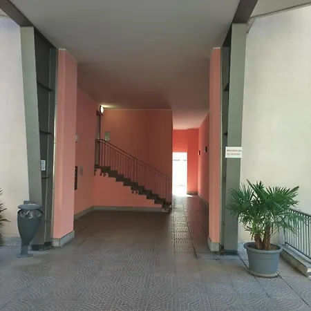 Sant'uguzzone Flat Lägenhet Milano