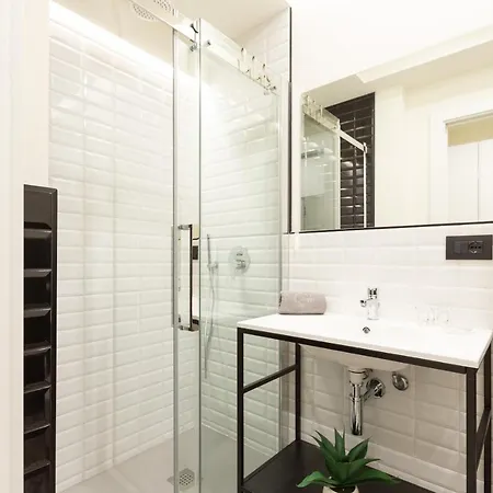 Pay60 -crescenzago- Luxury Yellow House Apartment *