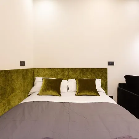Apartment Pay60 -crescenzago- Luxury Yellow House Mailand