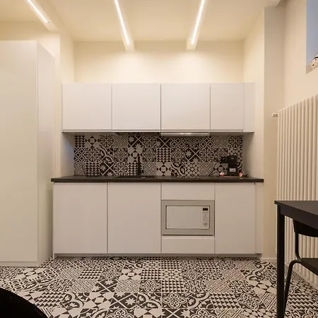 Apartment Pay60 -crescenzago- Luxury Yellow House