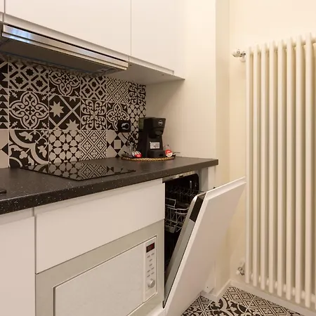 Pay60 -crescenzago- Luxury Yellow House Apartment *