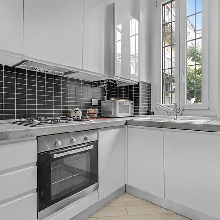 Cav4 - In The Heart Of - Apartment