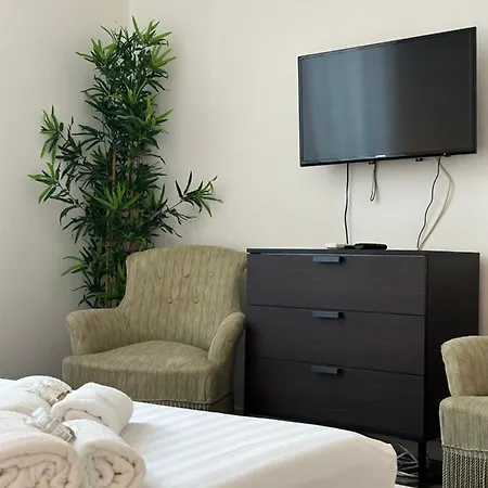 Xenia - Bright And Elegant Apartman