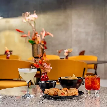 Nh Buenos Aires * Milan