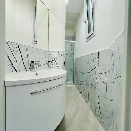 Kibilù - Viale Abruzzi - Shopping Area Buenos Aires - Near Centre