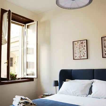 Cozy Duomo - Elegant & Quiet, 300M From Cathedral Apartment Milan