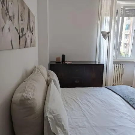 Apartament Modern And Comfortable Near The Subway