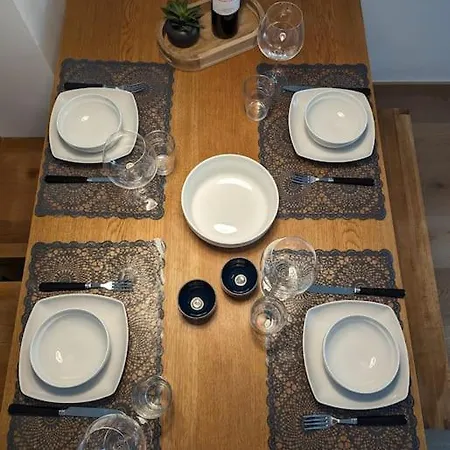 Modern And Comfortable Near The Subway * Milano