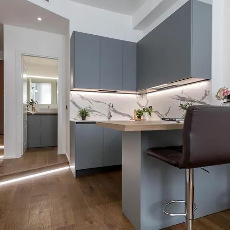 Apartment Hostmate - Milano - Disciplini'S Touch - Duomo