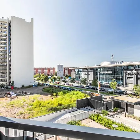 Harmony House - Rho Fiera 6min - Free Parking - Terrace * Milano