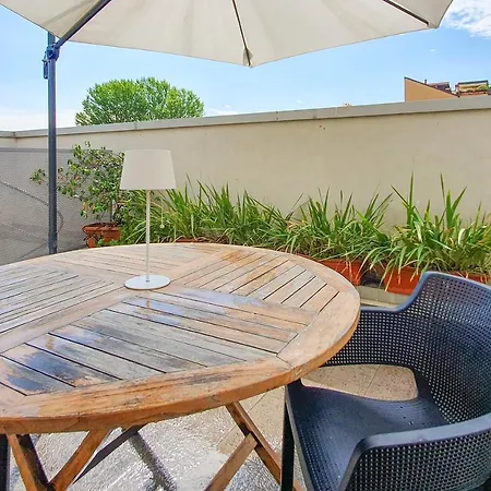 Giudice Donadoni, 12 - Universita E Svago * Milano