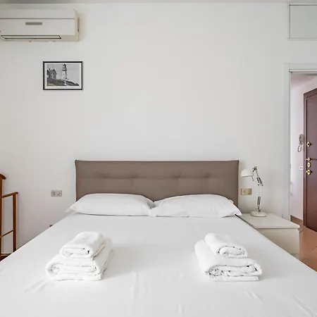 Apartmán Cozy X4 - 450 Far From Lambrate Fs *