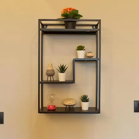 Lejlighed Modern&bright 2 Bedroom Flat 50m From M4 Stop Milano